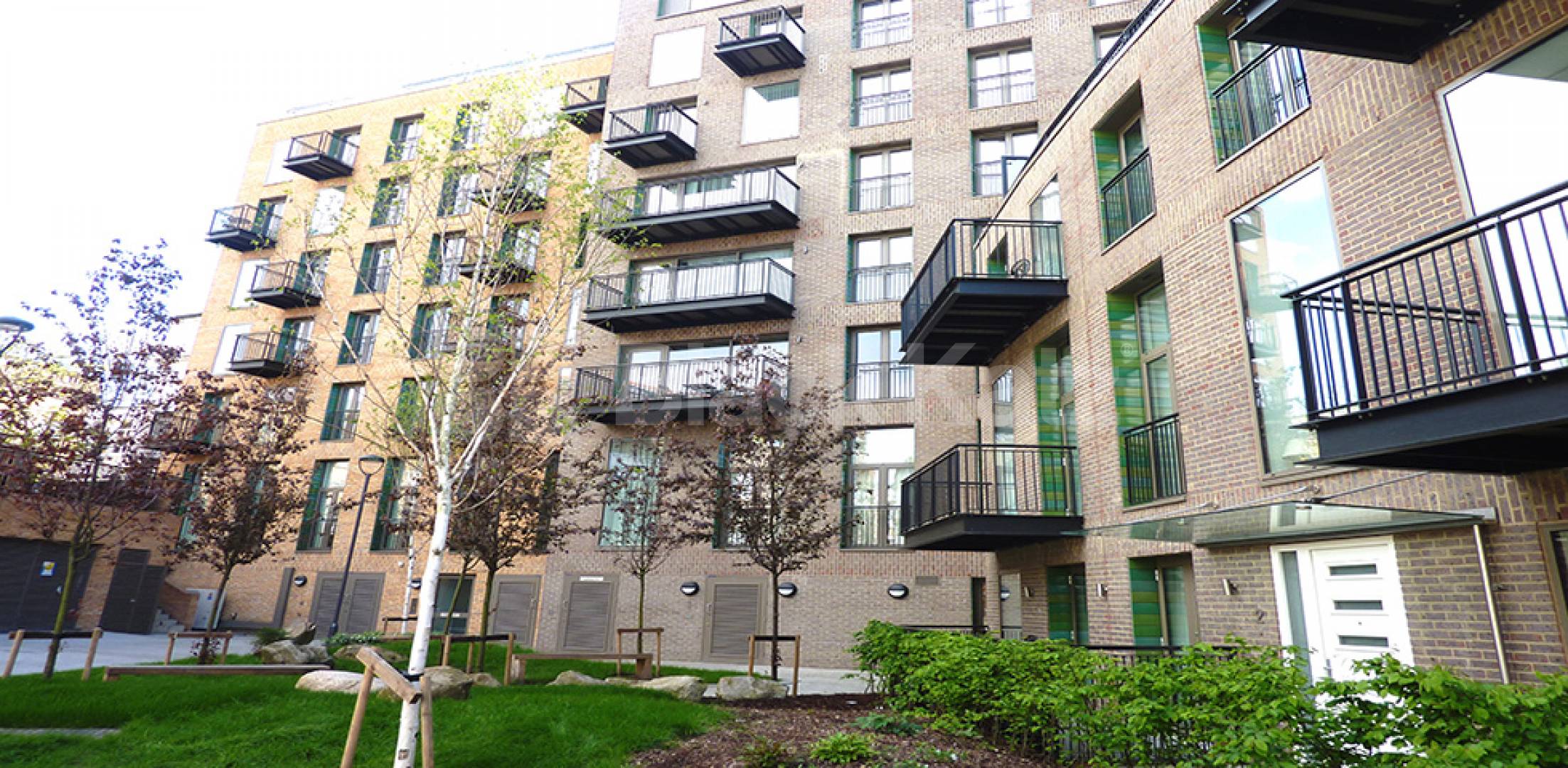 3 bed 2 bath in the heart of Camden. Regents Canalside, Camden Road  , Camden